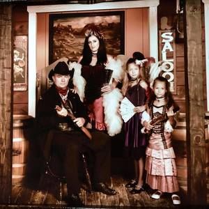 Meet your Posher, Raminta